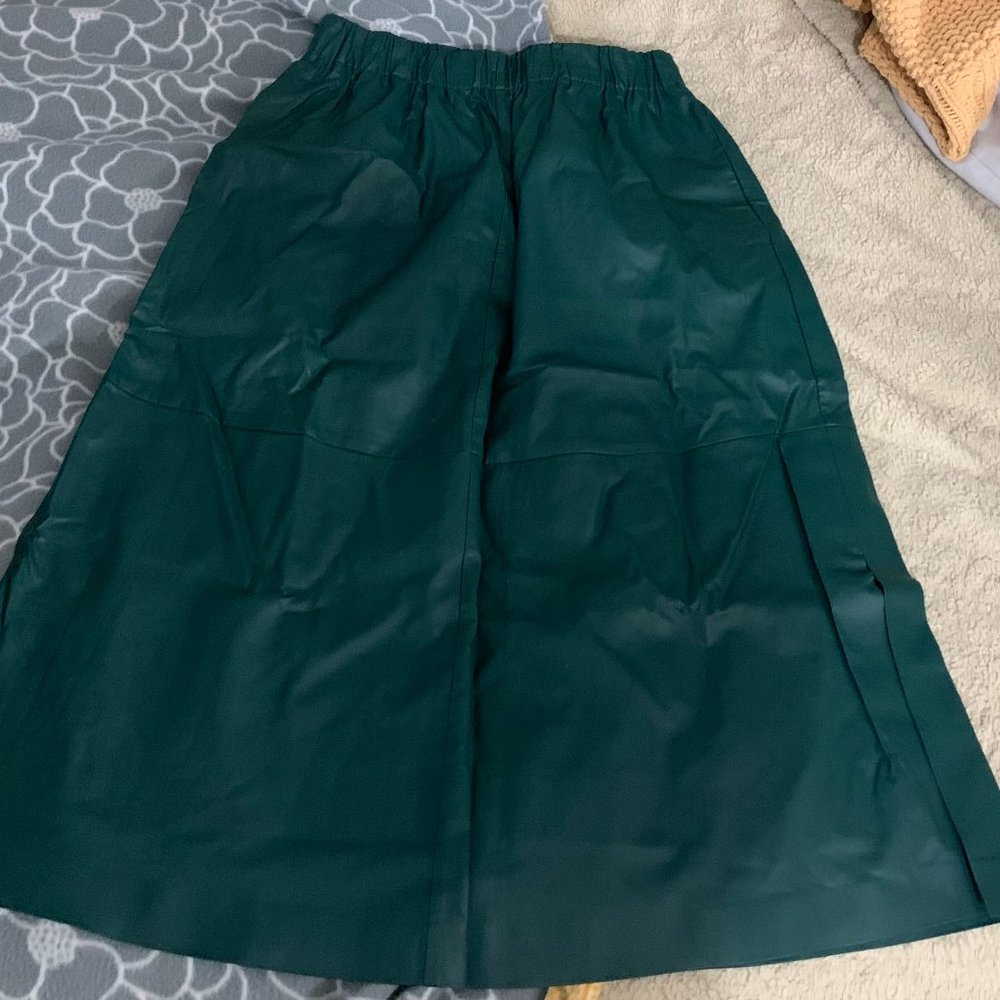 Dark green skirt
